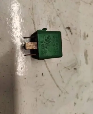 BMW 3 E36 Other relay 8353447 V23134J52X121