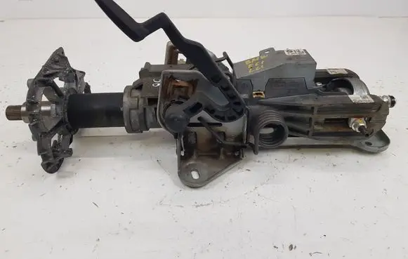 BMW 5 E60 E61 Steering wheel axle 6786904 2201055827A