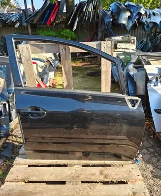Honda FR-V Front door