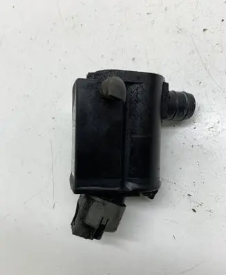 KIA Sorento Windscreen/windshield washer pump 985103E000