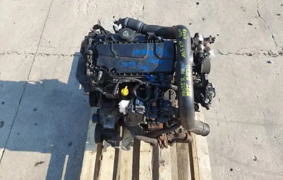 Renault Master III Engine