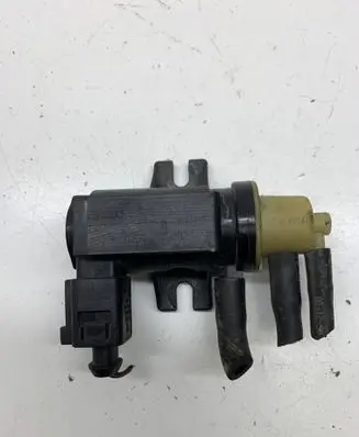Volkswagen Golf V Turbo solenoid valve 1K0906627A 70086800