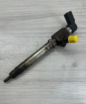 Jaguar S-Type Fuel injector 5U3Q9K546AA 030012