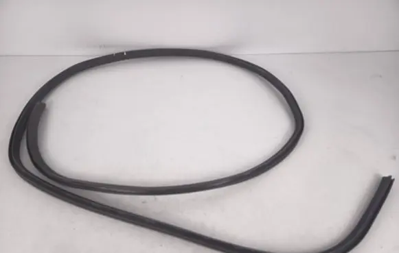BMW 5 F10 F11 Engine compartment rubber 7019779