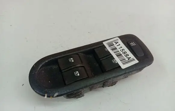 Renault Megane II Electric window control switch 156018070