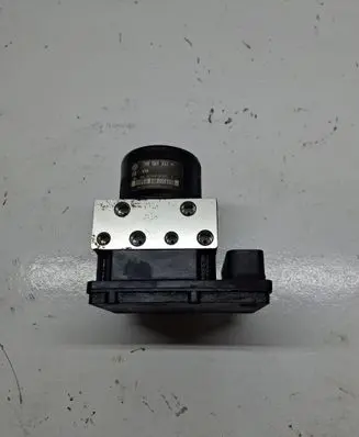 Volkswagen Multivan T5 ABS Pump 7H0614111H