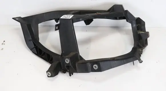 Mitsubishi Colt Headlight/headlamp mounting bracket 5256A814