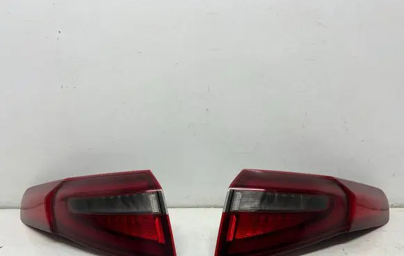 Rear/tail lights