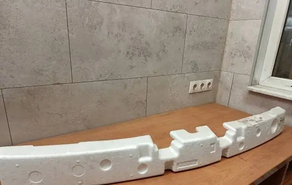 Toyota Prius (XW20) Front bumper foam support bar 5261147030