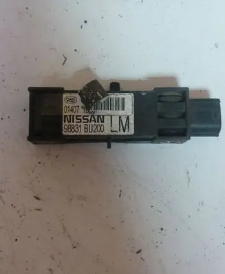 Nissan Almera Tino Airbag deployment crash/impact sensor 98831BU200