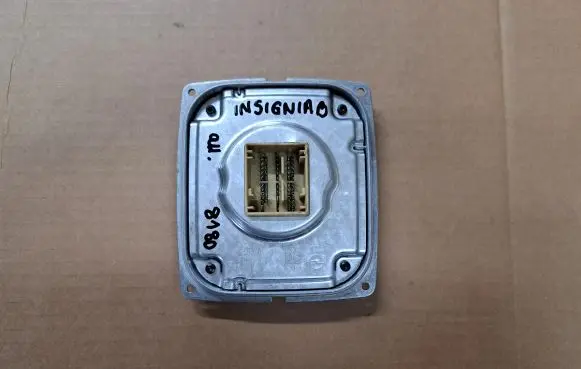 Opel Insignia B LED ballast control module 9840018180