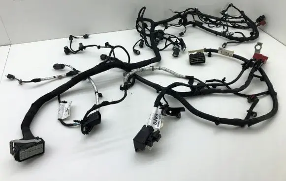 Ford Kuga III Engine installation wiring loom 