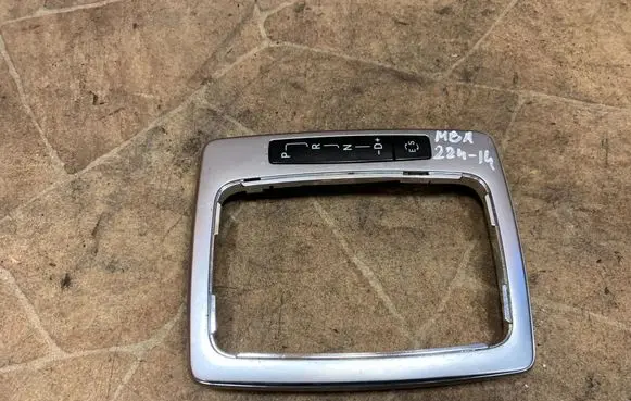 Mercedes-Benz C W204 Gear shifter surround trim plastic A2042674688