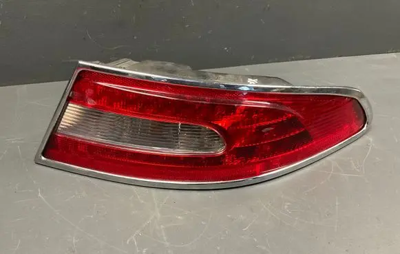 Jaguar XF Rear/tail lights 2VP23804704 8X2313404BC 239304