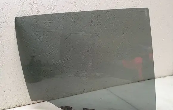 Toyota RAV 4 (XA50) Rear door window glass 43R007953