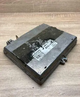Renault Laguna I Engine control unit/module ECU HOM7700860316 7700873714
