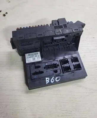 Mercedes-Benz E W211 Fuse module 2115457001