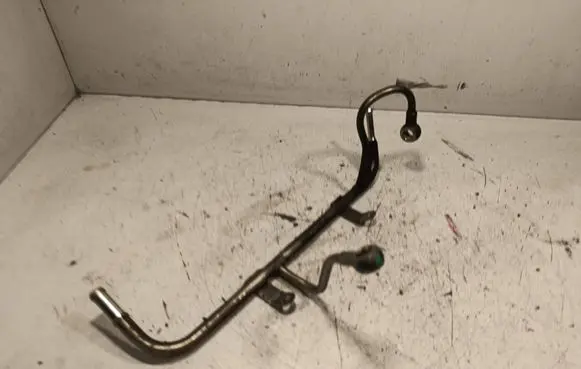 Mitsubishi L200 Gearbox oil cooler pipe/hose 