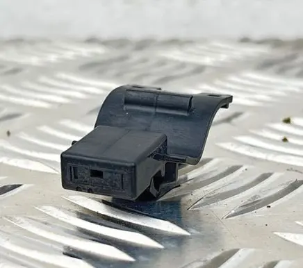 Toyota Auris 150 Windshield washer spray nozzle