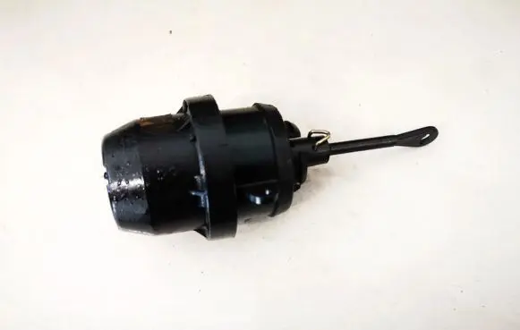 Audi 80 90 S2 B4 Valve vacuum aw23835698r