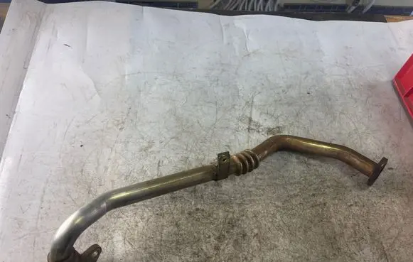 Nissan Navara D40 EGR valve line/pipe/hose