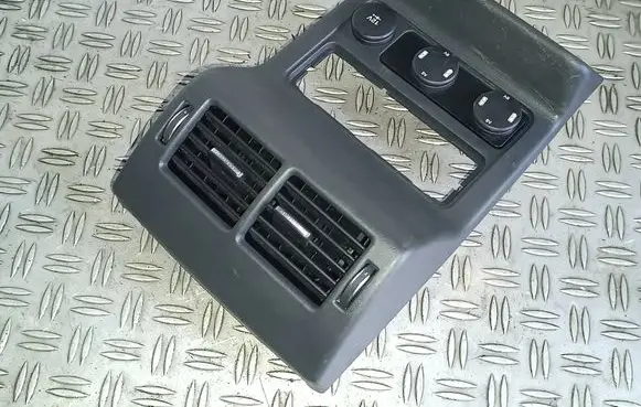 Jaguar F-Pace Rear air vent grill 