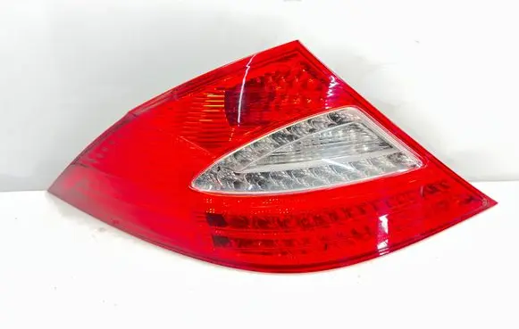 Mercedes-Benz CLS C219 Rear/tail lights A2198200764