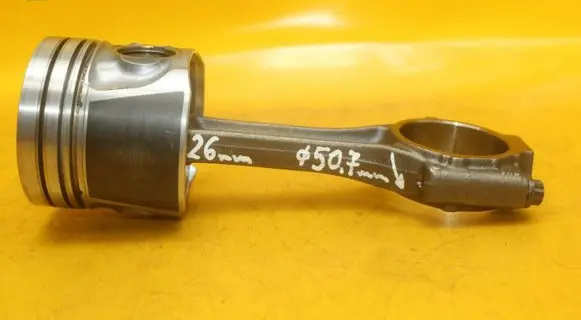 Volkswagen Golf V Piston with connecting rod 79L79 038G