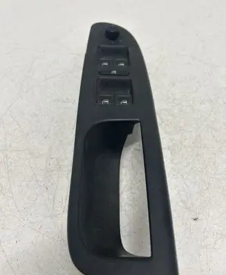 Volkswagen PASSAT B6 Electric window control switch 3C1867171