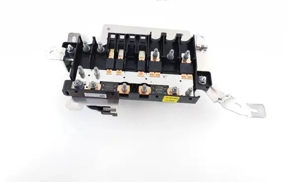 Land Rover Defender Fuse module L8B214A073PB M8B214A004PA