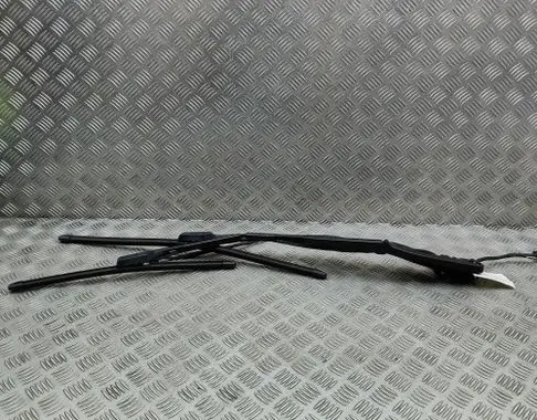 Volvo XC60 Windshield/front glass wiper blade W000082547 W000078545