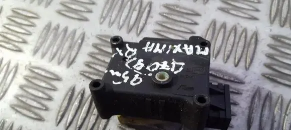 Nissan Maxima Air flap motor/actuator