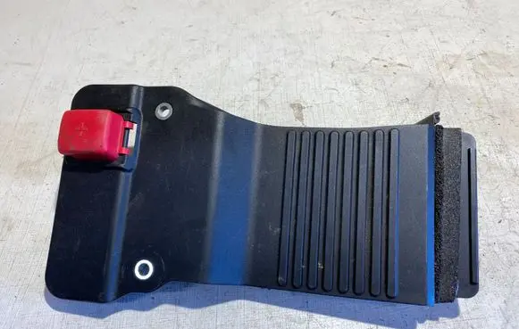 Volvo XC90 Battery box tray cover/lid 31651455