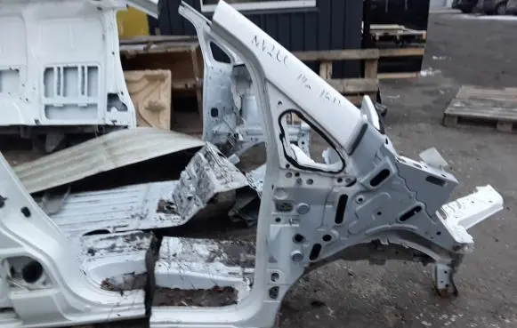 Nissan NV200 Front quarter panel 76030BJ01B