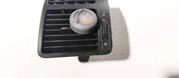 Volkswagen Touran I Dash center air vent grill 1t0819703a