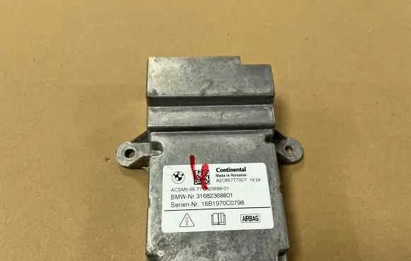 BMW 5 G30 G31 Airbag control unit/module 6823688 65776823688