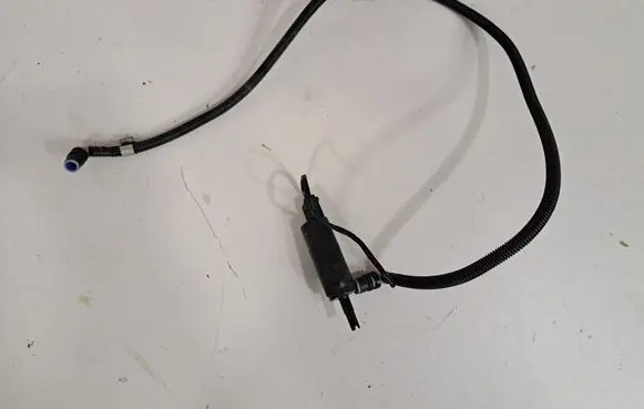 BMW 4 F36 Gran coupe Windscreen/windshield washer pump 7217792