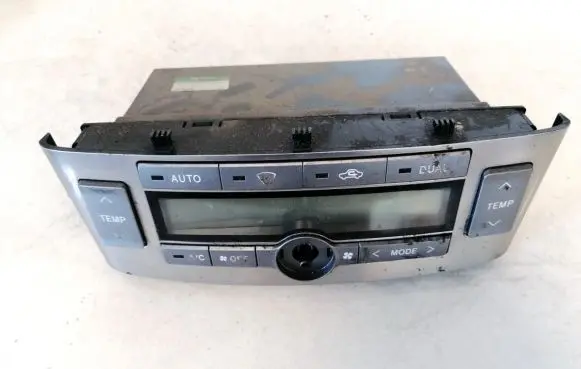 Toyota Avensis T250 Climate control unit 5590005160 55900-05160