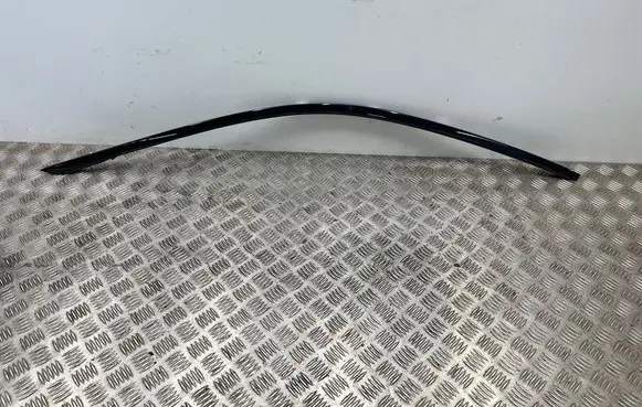 BMW 2 G42 Front door glass trim molding 7482861