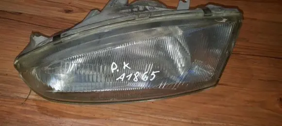Mitsubishi Colt Headlight/headlamp 10087150