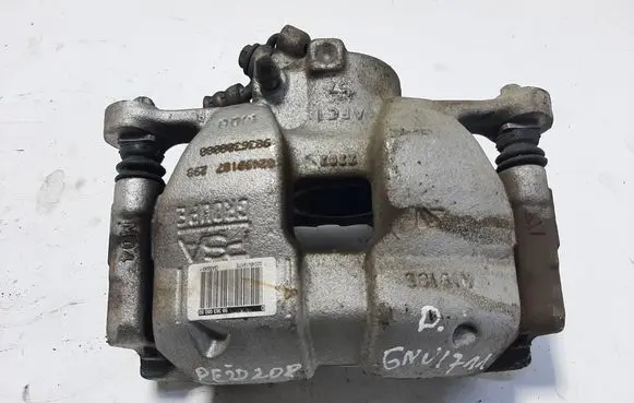Front brake caliper