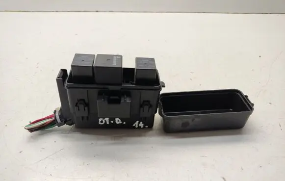 Mitsubishi Outlander Fuse box set MR301978 MR301971
