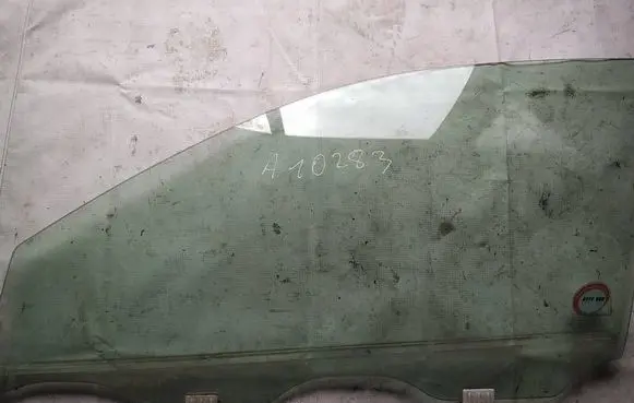 Nissan Murano Z50 Front door window glass four-door as2
