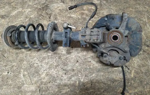 Volkswagen Transporter - Caravelle T5 Front wheel hub spindle knuckle 7H0258d