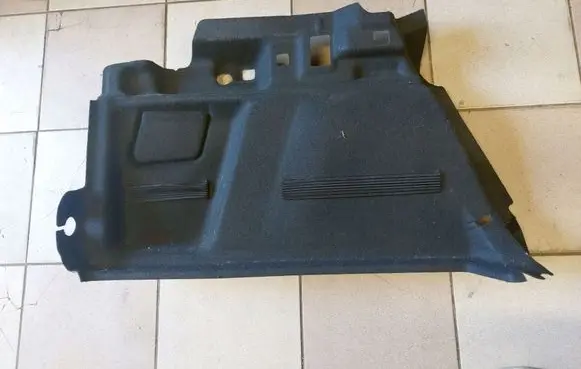 Trunk/boot side trim panel