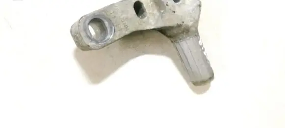 Seat Toledo II (1M) Engine mounting bracket