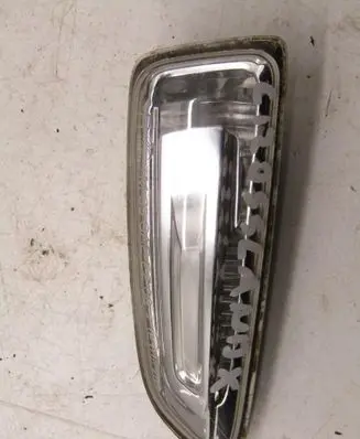 Opel Crossland X Front fender indicator light 13491089