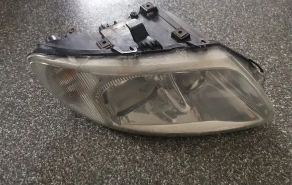 Chrysler Voyager Headlight/headlamp 04857710AB