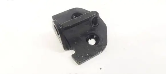 Volvo S40 Front door lock loop/hook striker 30699045