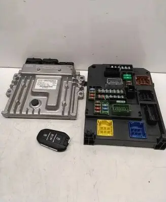 Peugeot 508 Engine ECU kit and lock set 9677563880 9666912580 9664992380
